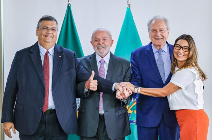Lula anuncia Lewandowski no MJSP