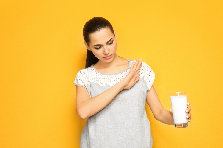 Veja a diferença entre intolerância à lactose e alergia ao leite de vaca
