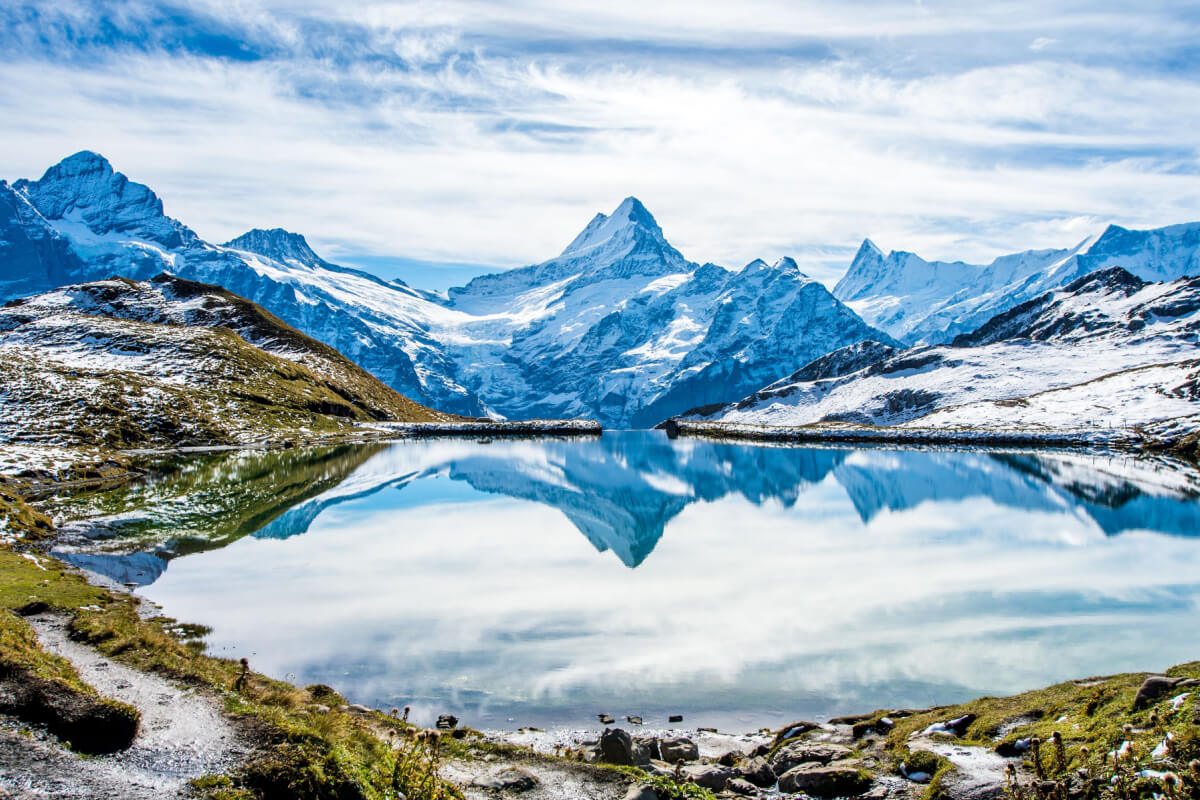 Conheça os encantos dos Alpes suíços