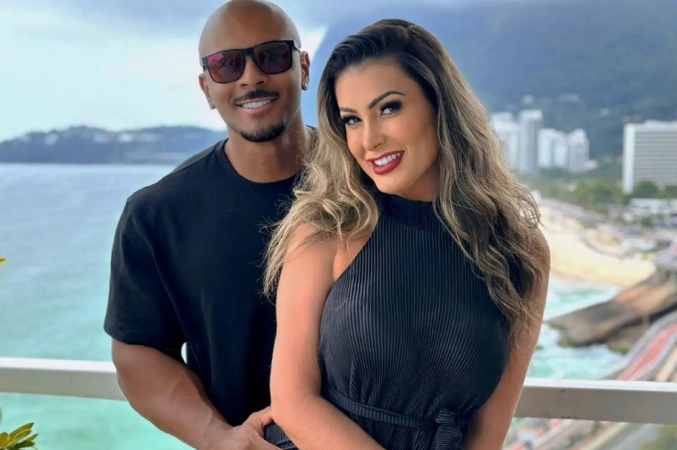 Andressa Urach com o namorado Lucas Matteus