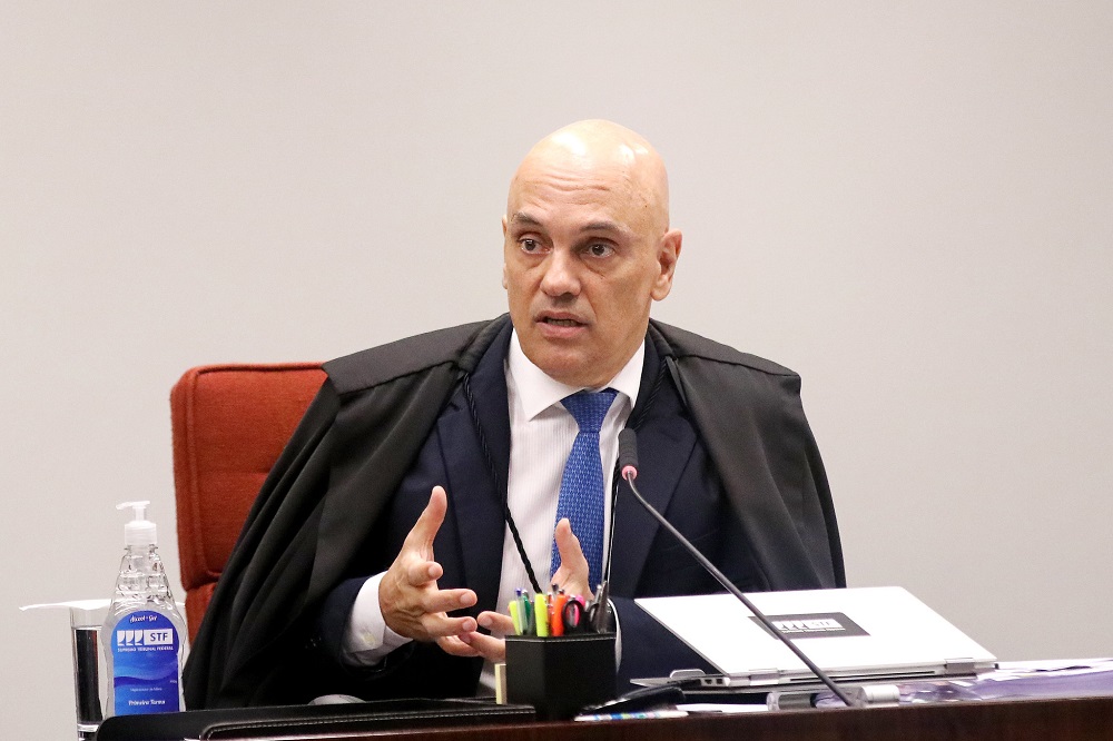 Ministro Alexandre de Moraes preside a sessão da Primeira Turma do STF