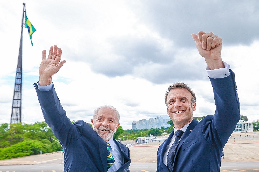 Cerimônia oficial de chegada do Presidente da República Francesa, Emmanuel Macron, por ocasião de sua Visita de Estado ao Brasil