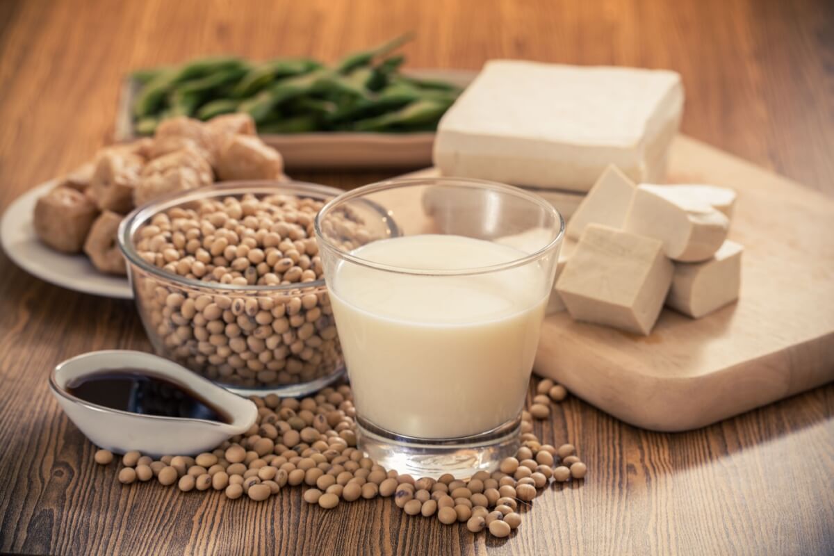 A soja é um alimento completo e traz diversos benefícios para a saúde 
