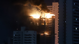 Defesa Civil inspeciona prédio no Recife para decidir se construção vai continuar após incêndio