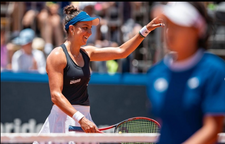 Brasileira entra de última hora e vence nas duplas do WTA 1000 de Miami