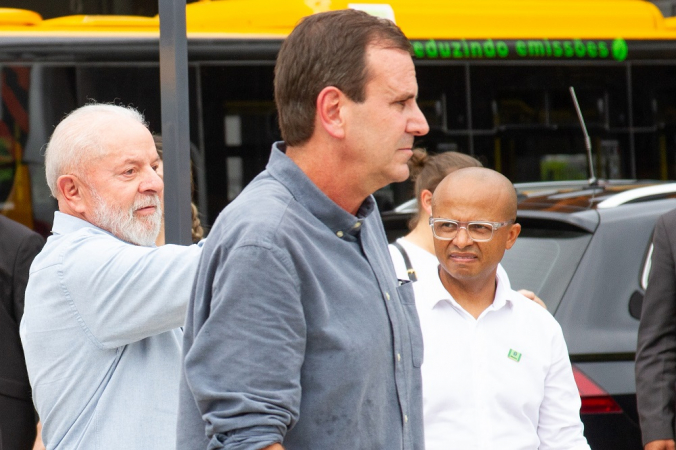 O prefeito do Rio de Janeiro, Eduardo Paes (PSD), e o presidente Luiz Inácio Lula da Silva (PT) participam da inauguração do Terminal Intermodal Gentileza, no centro do Rio de Janeiro