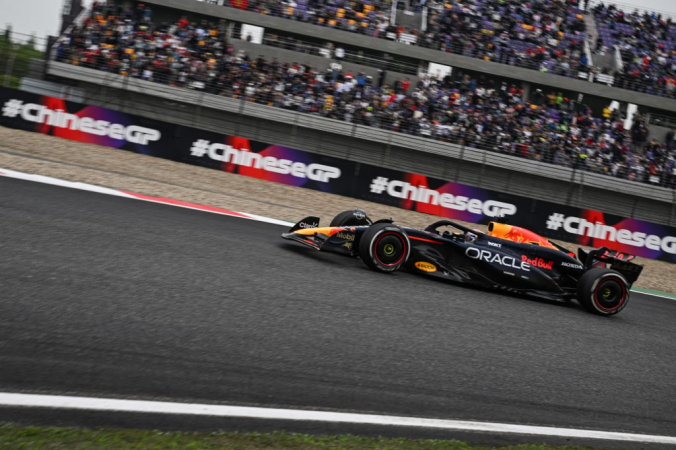 Max Verstappen vence GP da China