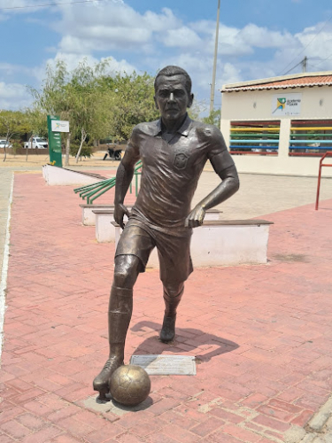 Estatua Daniel Alves