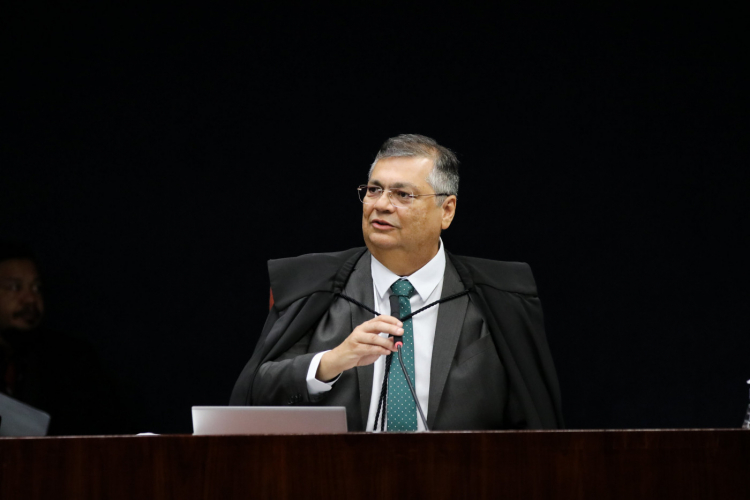 Flávio Dino cobra explicações de Lula, Lira e Pacheco sobre ‘orçamento secreto’
