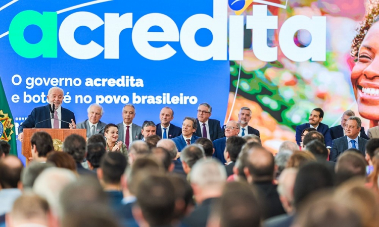 Presidente da República, Luiz Inácio Lula da Silva, durante Cerimônia de Lançamento do Programa Acredita, no Palácio do Planalto