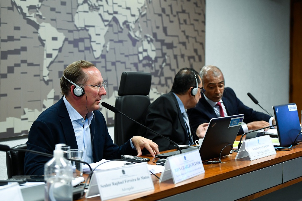Textor, Kajuru e Romário na mesa-diretora da CPi das Apostas