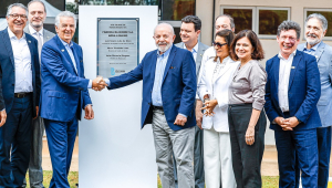 Após crise de abastecimento no país, empresa mineira inaugura nova fábrica de insulina com a presença de Lula