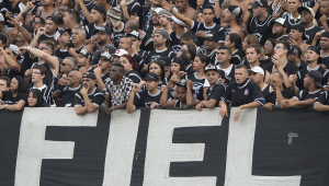 Gaviões da Fiel conversa com técnico do Corinthians, pede não renovação de Fagner e sugere banco para Cássio