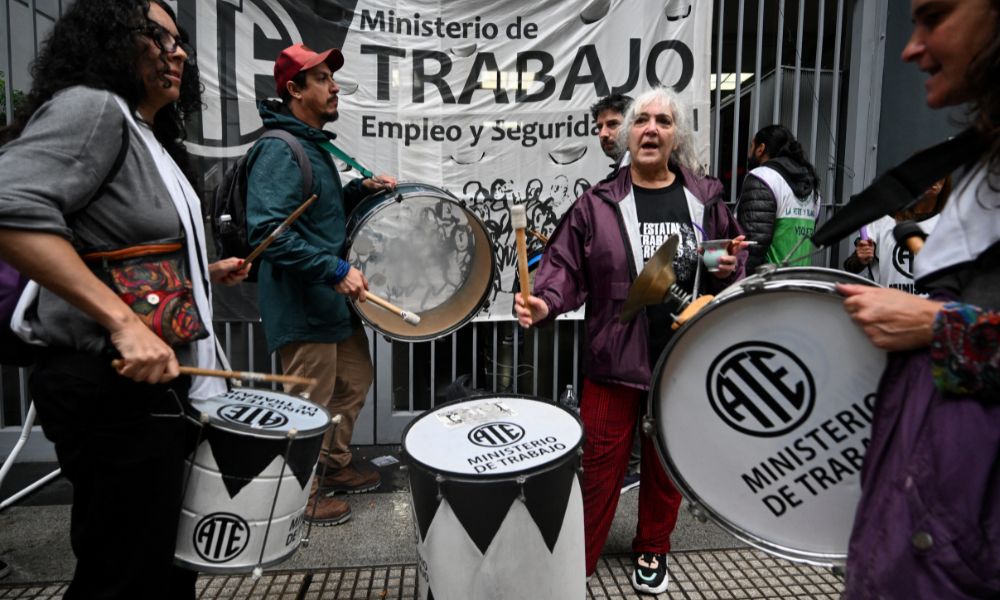 Public sector employees in Argentina take to the streets to protest the mass dismissal of the Miley government
