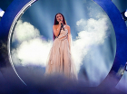 A cantora russo-israelense Eden Golan representando Israel com a música "Hurricane