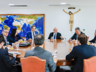 Lula se reúne com os ministros Haddad, Rui Costa, Tebet, Padilha e Messias