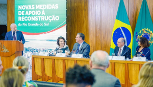 Reunião para anúncio de novas medidas de apoio à população e à reconstrução do Rio Grande do Sul