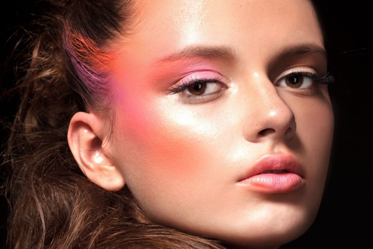 A técnica de maquiagem viralizou após ser adotada pela cantora Ariana Grande 