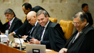 Os ministros Luiz Fux, Alexandre de Moraes, André Mendonça e Flávio Dino durante sessão plenária do Supremo Tribunal Federal (STF)