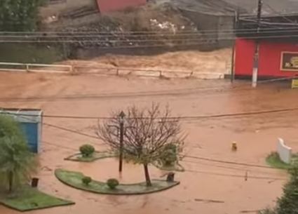 Chuvas chegam a Santa Catarina