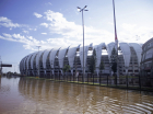 Vista do entorno do Estádio Beira-Rio e do Ginásio Gigantinho, em Porto Alegre, alagados após o transbordamento do Lago Guaiba