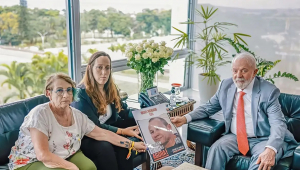 Lula e a familia de Michel Nisenbaum, refém morto pelo Hamas