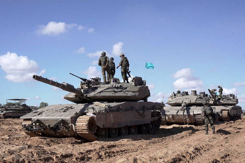 Exército israelense ataca Gaza