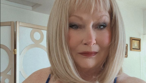 Idosa de 72 anos, Michelle Handerbrook fatura R$ 255 mil no OnlyFans