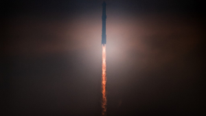 Voo de teste do foguete SpaceX Starship é lançado no Texas