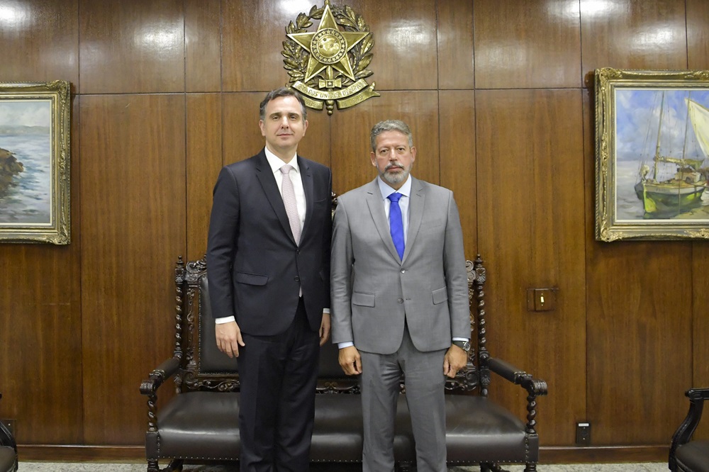 Presidente do Senado Federal, senador Rodrigo Pacheco (PSD-MG), reúne-se com o presidente da Câmara dos Deputados, deputado Arthur Lira (PP-AL), para tratar sobre a reforma tributária.