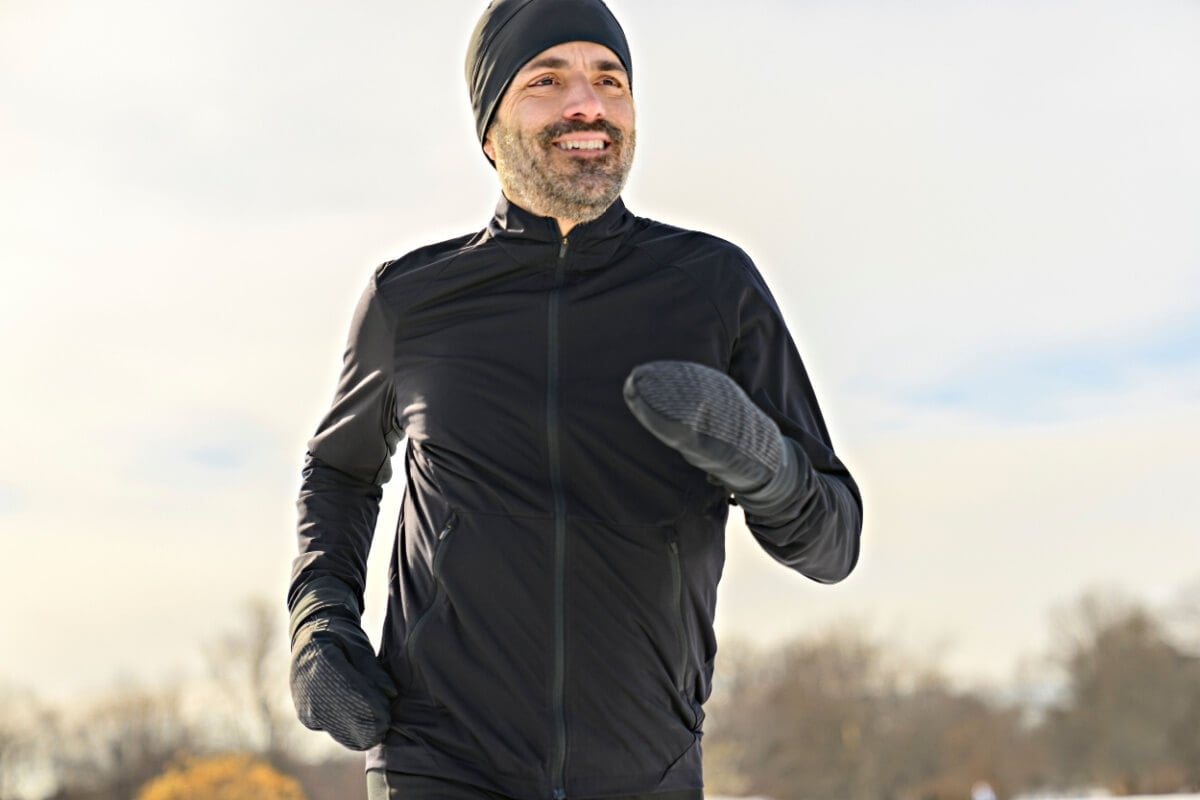 É importante manter a rotina de exercícios mesmo com as baixas temperaturas 