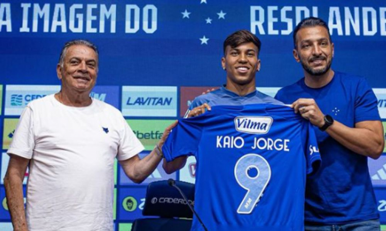 Kaio Jorge é apresentado como novo reforço do Cruzeiro e fala sobre ensinamento de Cristiano Ronaldo: ‘Aprendi muita coisa’