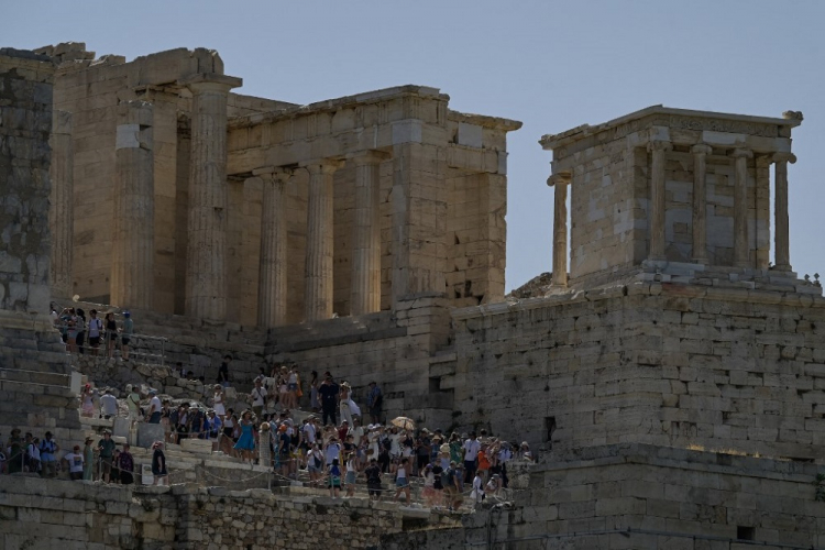 Patrimônio mundial da Unesco, Acrópole de Atenas gera polêmica ao oferecer visitas privadas a 30 mil reais