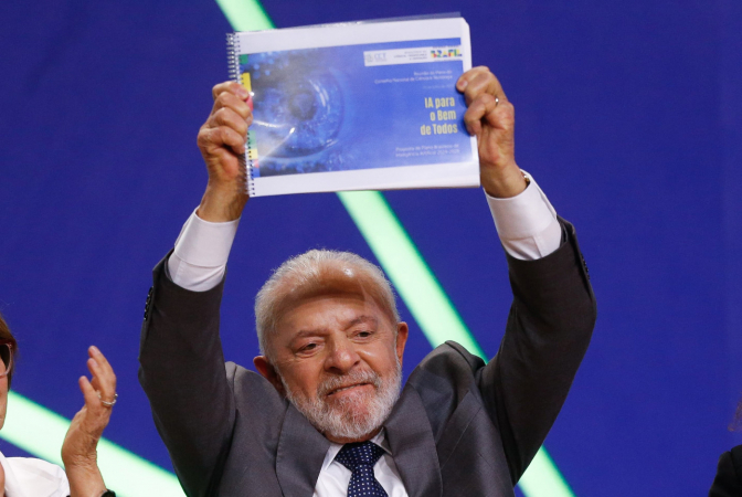 Lula com placa de IA