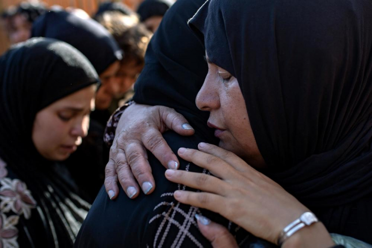 Bombardeio em escola na Faixa de Gaza deixa ao menos 29 mortos