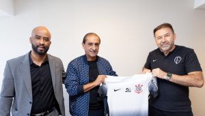 Corinthians anuncia novo técnico Rámon Diáz