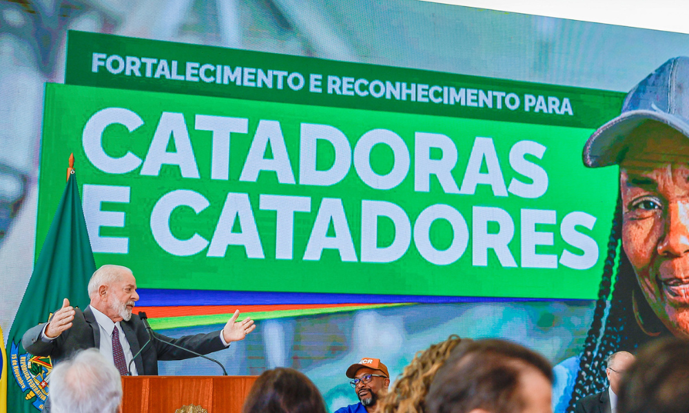 Presidente da República, Luiz Inácio Lula da Silva, durante reunião do Comitê Interministerial para Inclusão Socioeconômica de Catadoras e Catadores de Materiais Reutilizáveis e Recicláveis – CIISC, no Palácio do Planalto. Brasília - DF.
