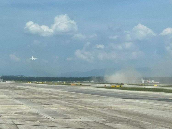 Avião Latam aeroporto de Milão