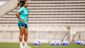 2024.07.20 - Jogos Olímpicos Paris 2024 - Treino da Seleção Feminina de Futebol. Na foto, a jogadora Marta. Foto: Miriam Jeske/COB