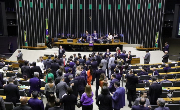 Deputados votaram o texto do Novo Ensino Médio em Plenário