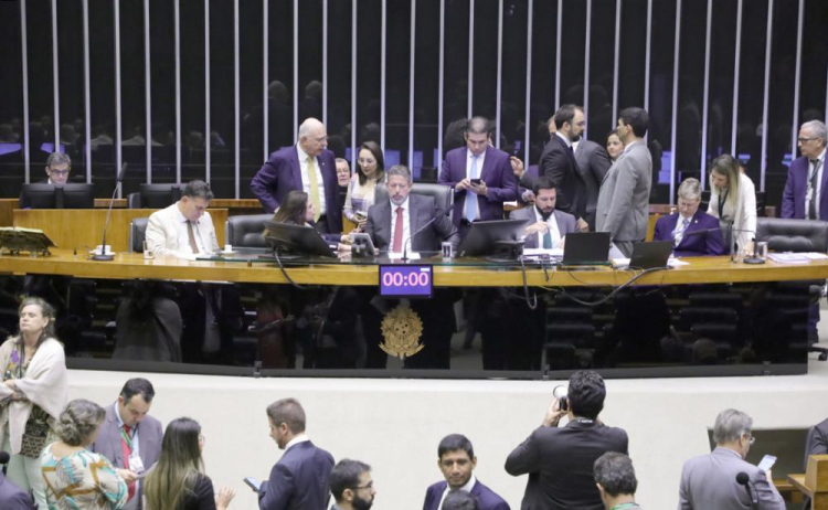 PEC da Anistia é aprovada em segundo turno na Câmara e segue para o Senado