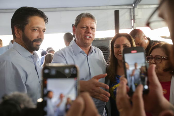 O governador Tarcísio de Freitas e o prefeito de São Paulo, Ricardo Nunes