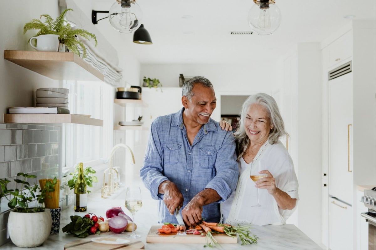 A alimentação equilibrada e saudável é fundamental para a saúde dos idosos 