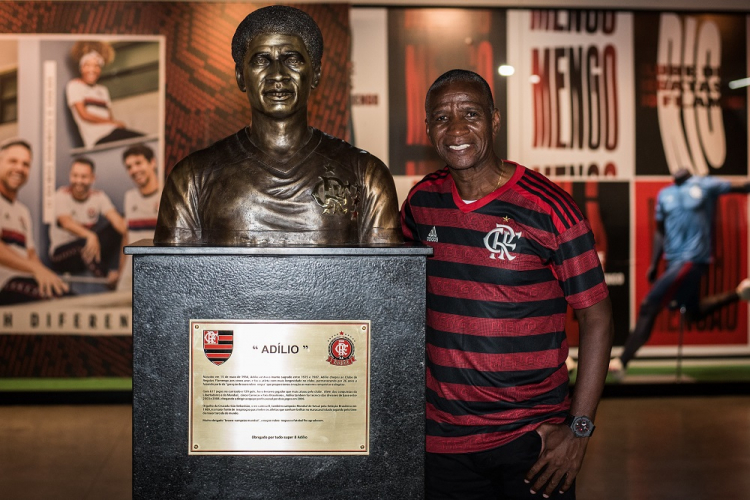 Morre o ‘anjo rubro-negro’ Adílio, ídolo do Flamengo e autor de um gol na final do Mundial