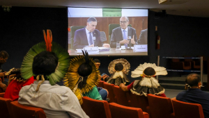 Indígenas assistem, na primeira turma, a primeira reunião da comissão especial de conciliação designada pelo ministro Gilmar Mendes para tratar das ações que envolvem o marco temporal para demarcação de terras indígenas