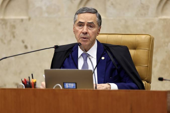 Luís Roberto Barroso em sessão plenária