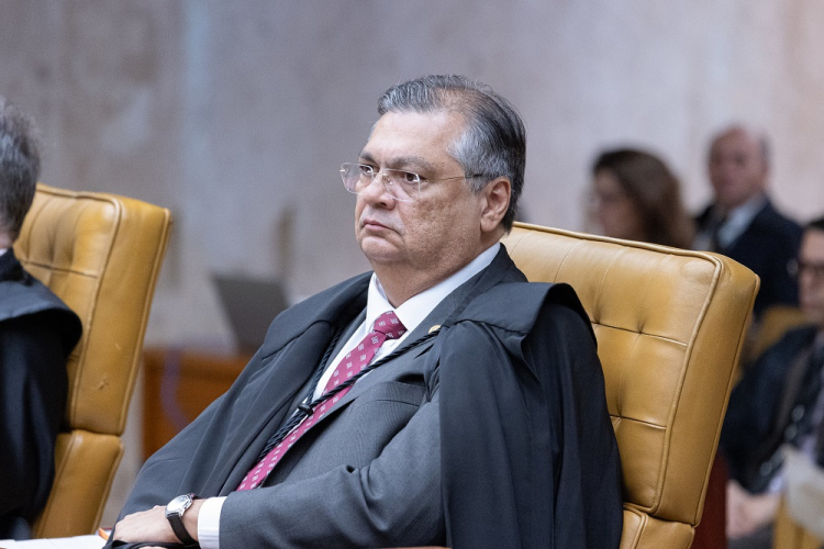 Flávio Dino se diz insatisfeito com Poderes Executivo e Legislativo e convoca audiência sobre extinção do orçamento secreto