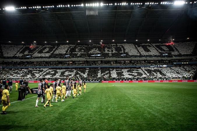 Mosaico contra o racismo do Atlético Mineiro