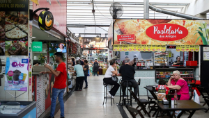 Movimentação de público no Mercado Municipal do Ipiranga, na zona sul da capital paulista