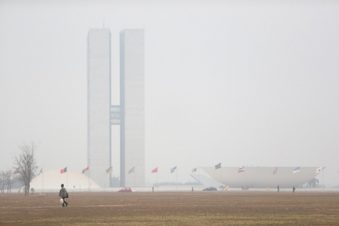 Fumaça de icêndios em Brasília